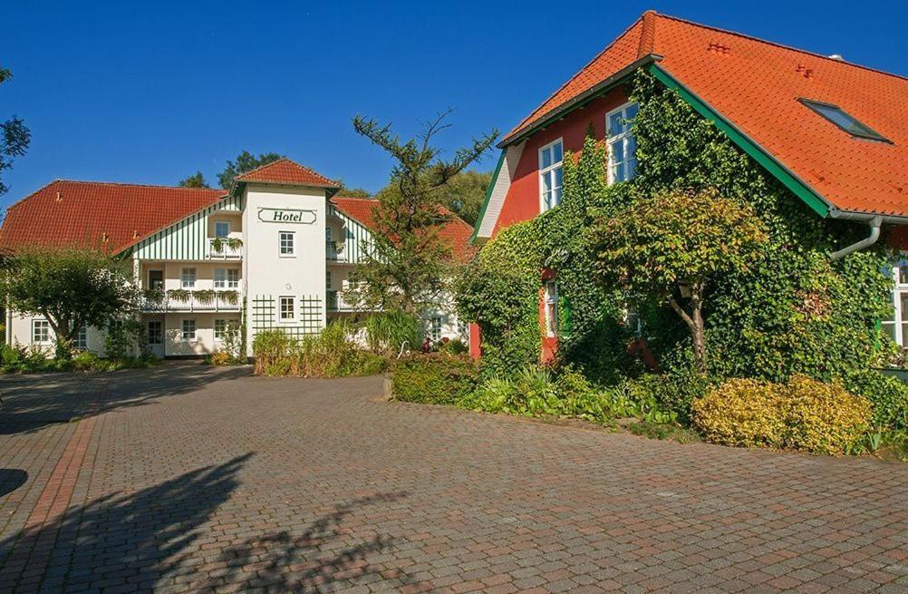 Landgasthof & Hotel Jagdhof Stralsund Kültér fotó