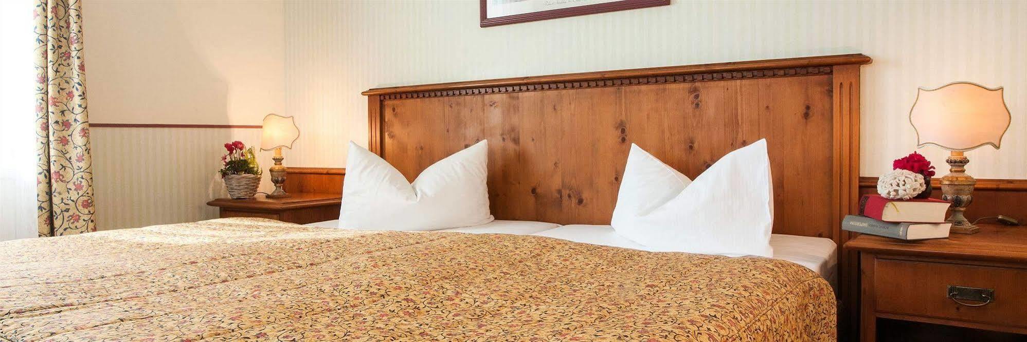 Landgasthof & Hotel Jagdhof Stralsund Kültér fotó